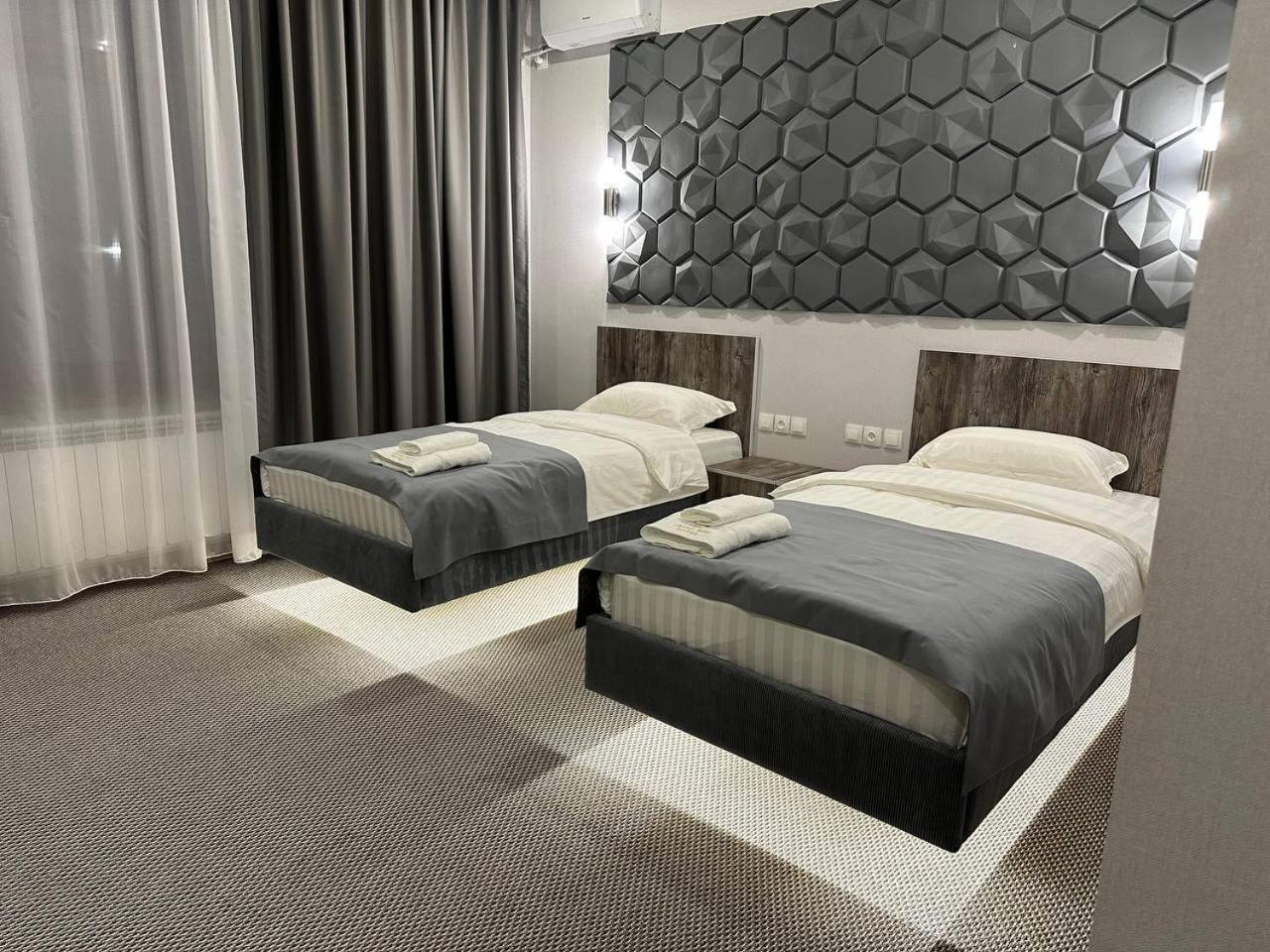 Grand Way Hotel Taraz Exterior photo